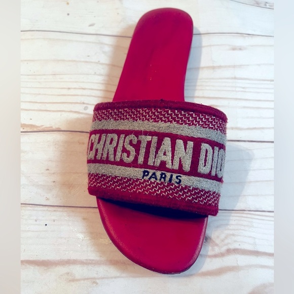 **AMPUTEE ONE SHOE ONLY Christian Dior Red LOGO Slides 38 / 8 AMPUTEE*RIGHT FOOT - Picture 2 of 9